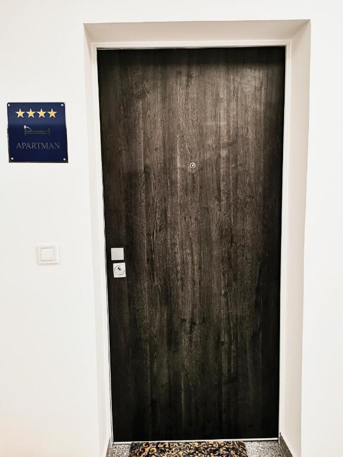 Angel Apartment *